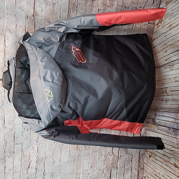 Arctiva snowmobile jacket - Picture 7 of 11